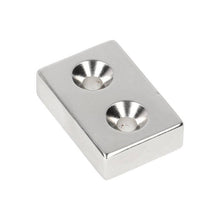 Neodym-Blockmagnet mit 2 Senkbohrungen 30 x 20 x 8 mm N48 NiCuNi Nordpol